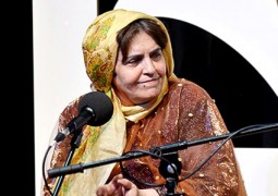 دلنوشته های بانوان موسیقی ایران برای “مادر لالایی های ایل”