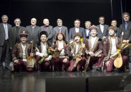 اجرای موسیقی محلی قزاقستان در نیاوران