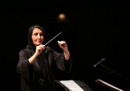 یک خانم رهبر ارکستر ملی ایران شد + عکس
