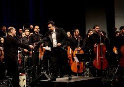 ارکستر «پوئم سمفونی آب تشنه» اثر «محمدرضا علیقلی» اجرا می‌‌‌شود