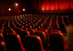 بررسی روند برپایی جشنواره‌های سینمایی در کشور