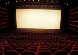 اصرار ایالات آمریکا بر بازگشایی زودهنگام سینماها