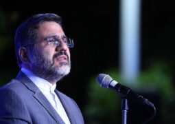 وزیر ارشاد: بر خلاف تبلیغات دشمن فرهنگ و هنری انقلاب اسلامی در سال گذشته رونق داشت
