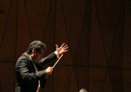 حضور رهبر ارکستر ایرانی در کانادا/ اجرای یک رپرتوار کلاسیک